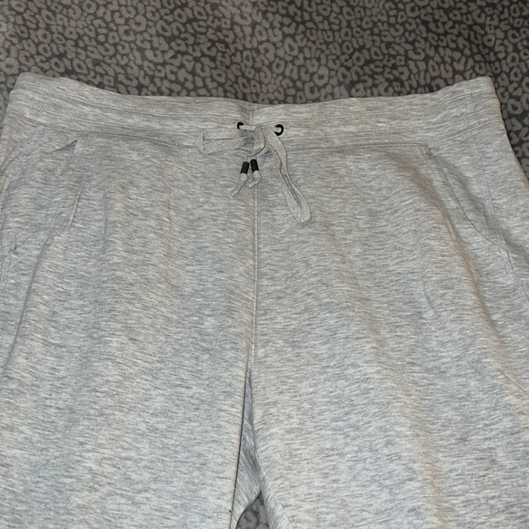 EUC Lou & Grey Heathered Gray Sweatpants Size XL - Picture 2 of 7